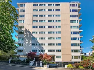 More Details about MLS # 611074483 : 2211 SW PARK PL 803