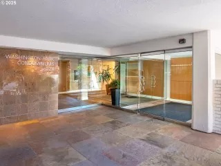 Photo #2: 611074483 Listing