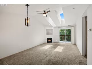 Photo #2: 611165488 Listing