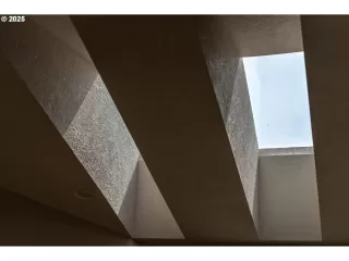 Photo #4: 611165488 Listing