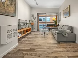 Photo #4: 611298232 Listing 