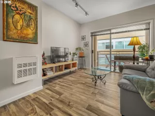 Photo #6: 611298232 Listing 