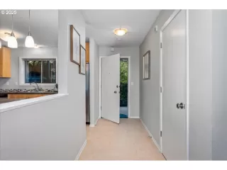 Photo #3: 611939188 Listing