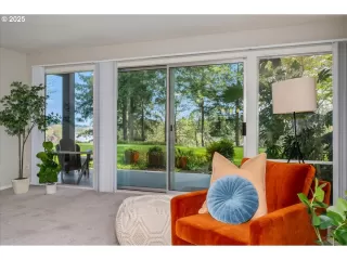 Photo #6: 611939188 Listing