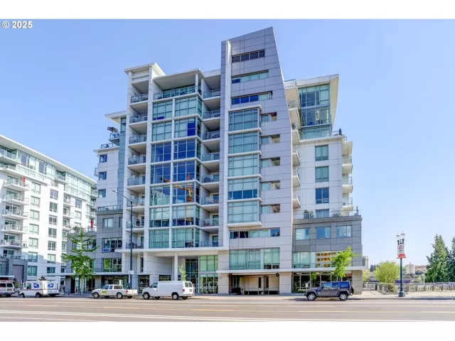 MLS: 612532576 Condo For Sale