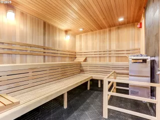 Photo #5: 612532576 Listing 