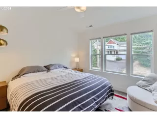 Photo #6: 612581769 Listing