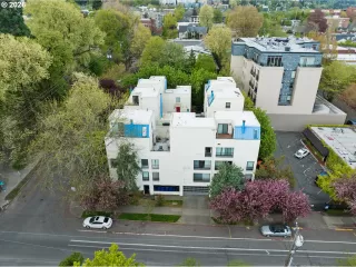 More Details about MLS # 613053150 : 1947 NW HOYT ST