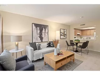 Photo #5: 613462209 Listing