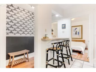 Photo #5: 613593666 Listing