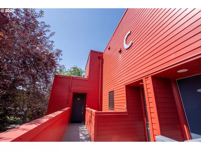 MLS: 613958786 Condo For Sale