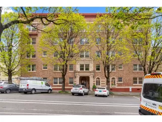 Photo #4: 614709320 Listing 