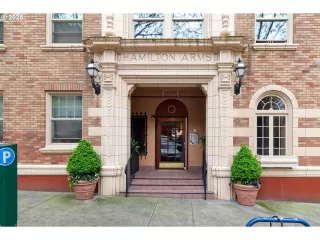 Photo #5: 614709320 Listing 