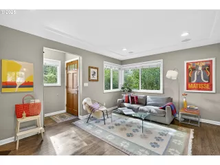 Photo #2: 615049632 Listing 