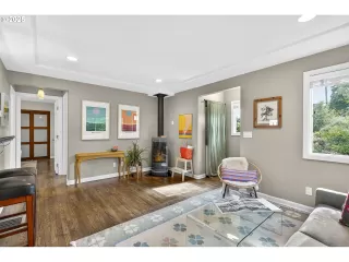 Photo #6: 615049632 Listing 