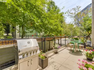 Photo #3: 615203618 Listing