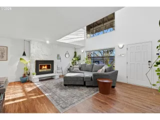 Photo #5: 615455692 Listing 