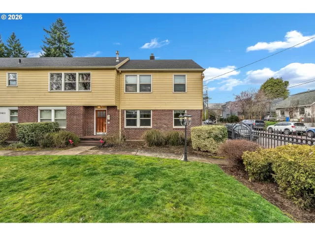 MLS: 615594137 Condo For Sale