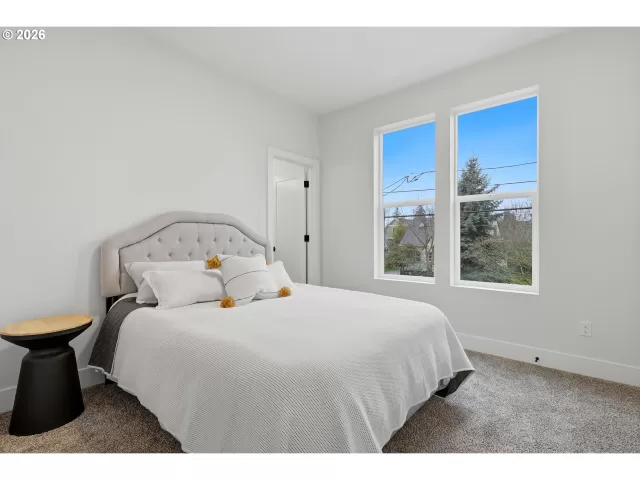 MLS: 615749090 Condo For Sale