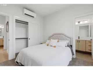 Photo #1: 615749090 Listing 