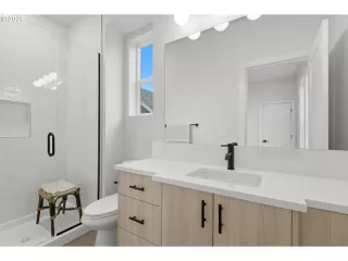 Photo #4: 615749090 Listing 