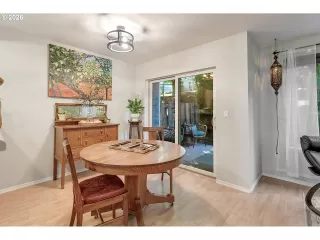 Photo #4: 616309460 Listing