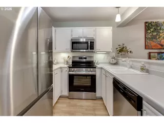 Photo #6: 616309460 Listing