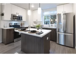 Photo #6: 616361850 Listing 