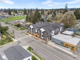 Photo #3: 616461900 Listing