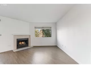 Photo #6: 616481459 Listing 