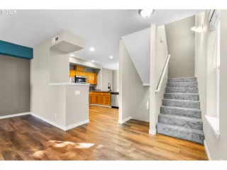 Photo #6: 616575480 Listing