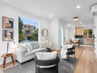 Photo #1: 616649661 Listing 