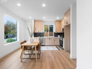 Photo #2: 616649661 Listing 