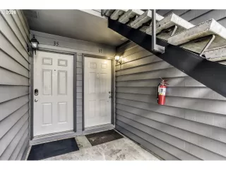 Photo #1: 616686470 Listing