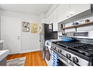 Photo #3: 616708652 Listing 