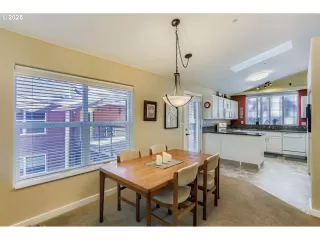 Photo #4: 617073968 Listing 