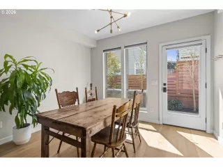 Photo #6: 618489965 Listing 