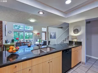 Photo #3: 619018590 Listing