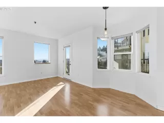 Photo #4: 619232911 Listing 