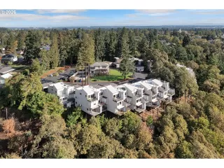 Photo #4: 619345177 Listing