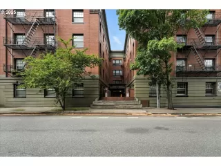 Photo #2: 620380498 Listing 