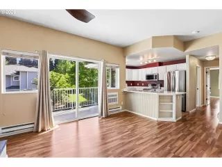 Photo #5: 621127729 Listing 