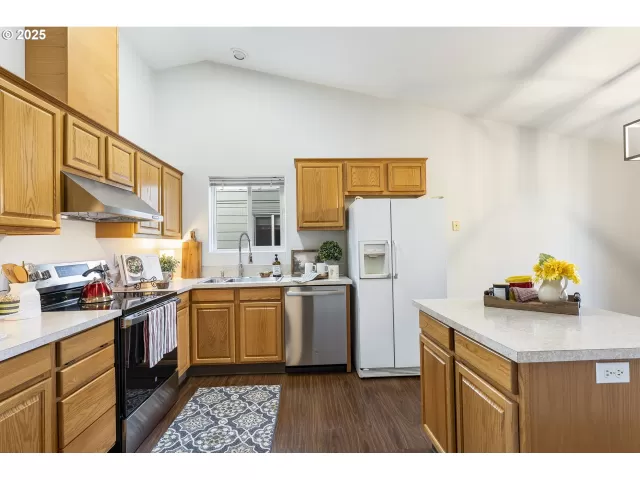 MLS: 621259369 Condo For Sale