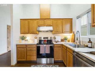 Photo #1: 621259369 Listing