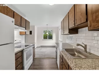 More Details about MLS # 621367279 : 5170 NW NEAKAHNIE AVE 1