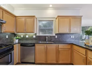 Photo #6: 621864062 Listing