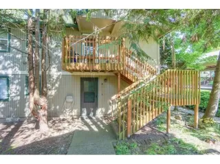 Photo #2: 621945289 Listing 
