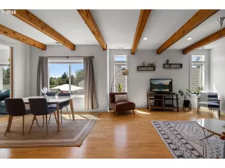 Photo #1: 622196707 Listing 