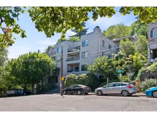 Photo #1: 622461786 Listing