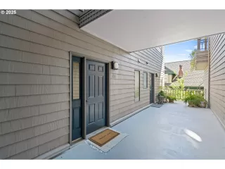 Photo #3: 622461786 Listing